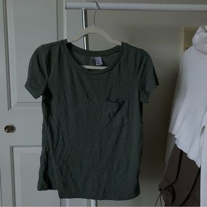 H&M dark green/gray t shirt